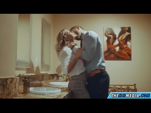 ❤️ когда грудастая блондинка соблазняет тебя в общественном туалете ❌ Жесткое порно на сайте mysexgamer.ru ❌️